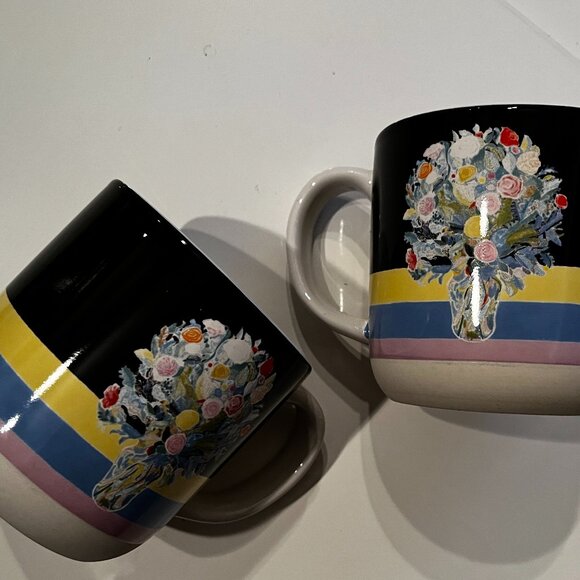 Mugs with Flowers (Set of 2 / new / by Artlifting) - Picture 4 of 15
